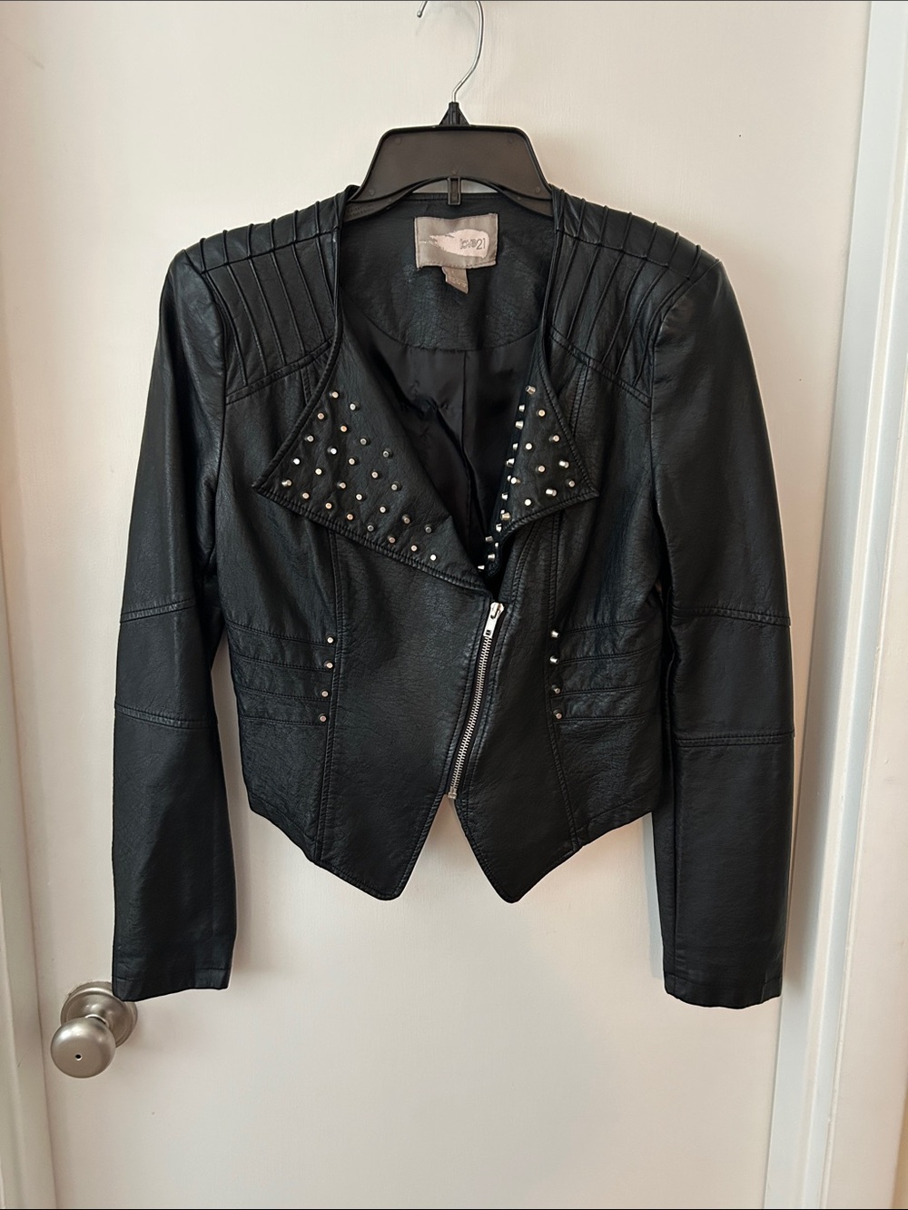 Love 21 faux leather cropped jacket with studs & zipper